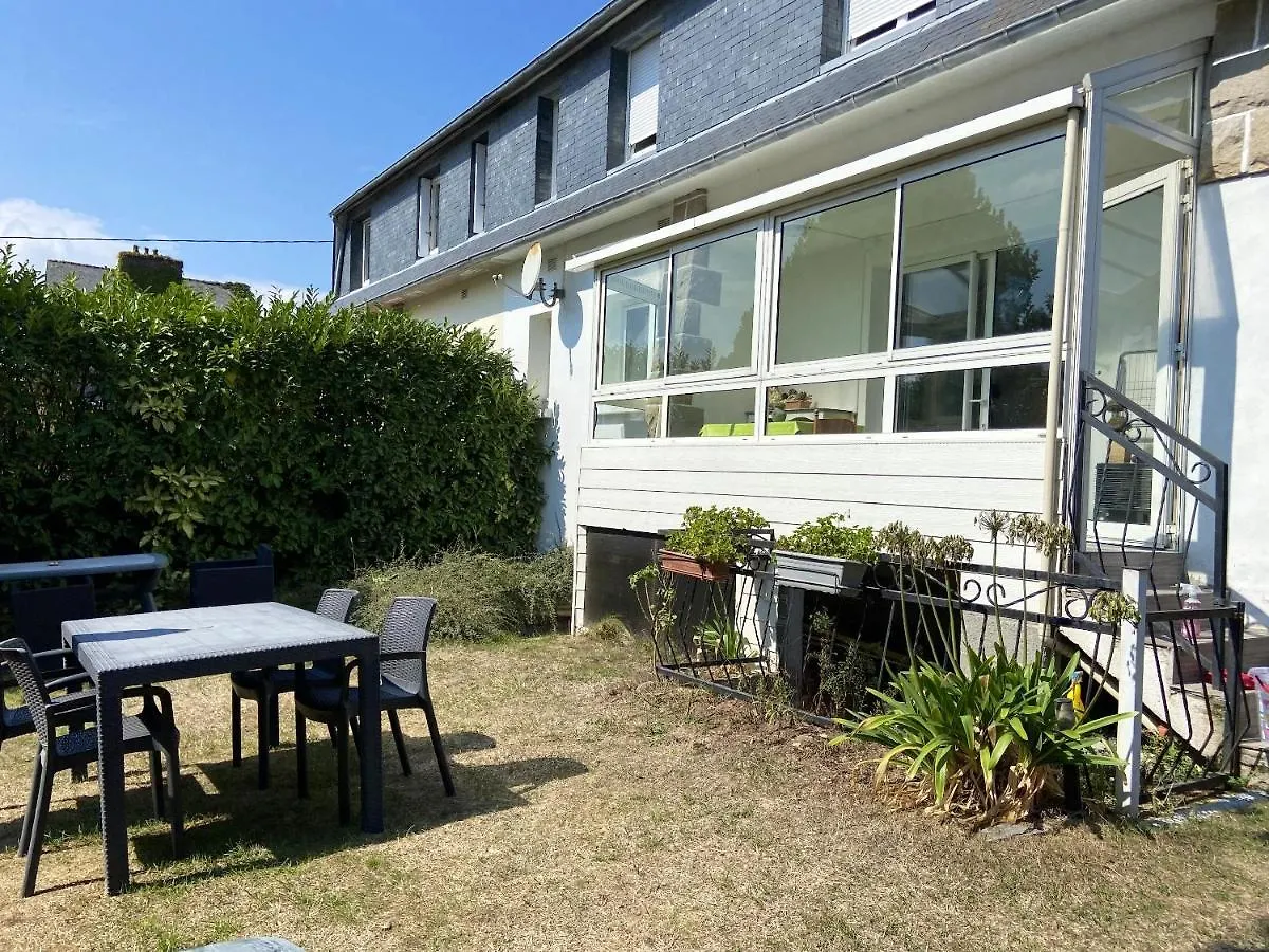 Appartement Spacieux A Frehel Avec Jardin Clos France